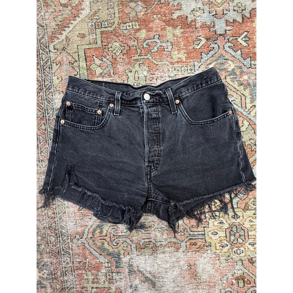 Levis 501 Original High Waisted Black Denim Cut Off Shorts Size 31